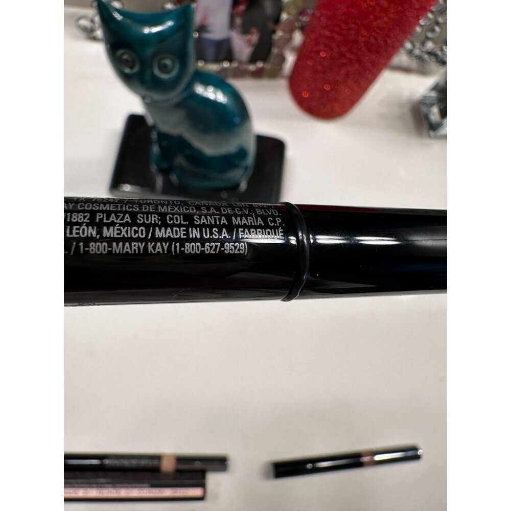Mary Kay Facial Highlighting Pen Shade 3 New In Box 019031 - Picture 4 of 5